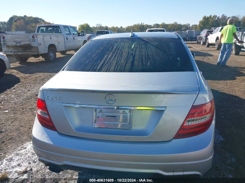 2012 Mercedes-Benz C 250 Luxury/Sport VIN: WDDGF4HB4CA617139 Lot: 40631689