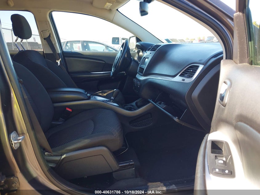VIN 3C4PDDBG3HT702879 2017 DODGE JOURNEY SXT AWD