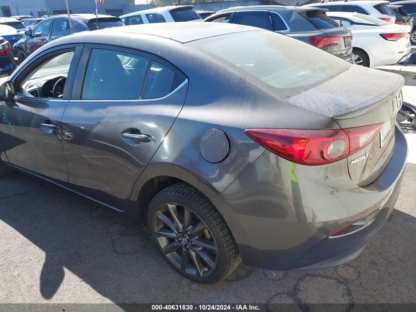 2018 MAZDA MAZDA3 TOURING - 3MZBN1V33JM269835