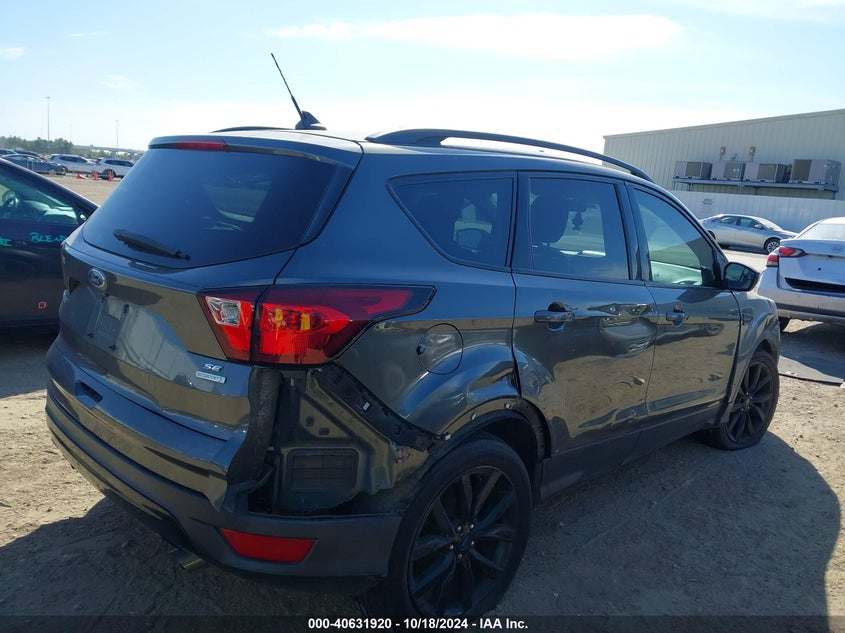 VIN 1FMCU0GD0KUA41133 2019 FORD ESCAPE SE