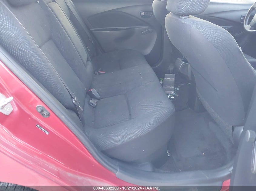 2010 TOYOTA YARIS VIN: JTDBT4K30A1365921