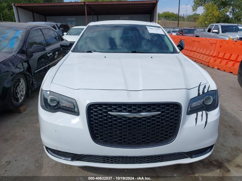 2019 Chrysler 300 Touring VIN: 2C3CCAAG7KH582638 Lot: 40632537