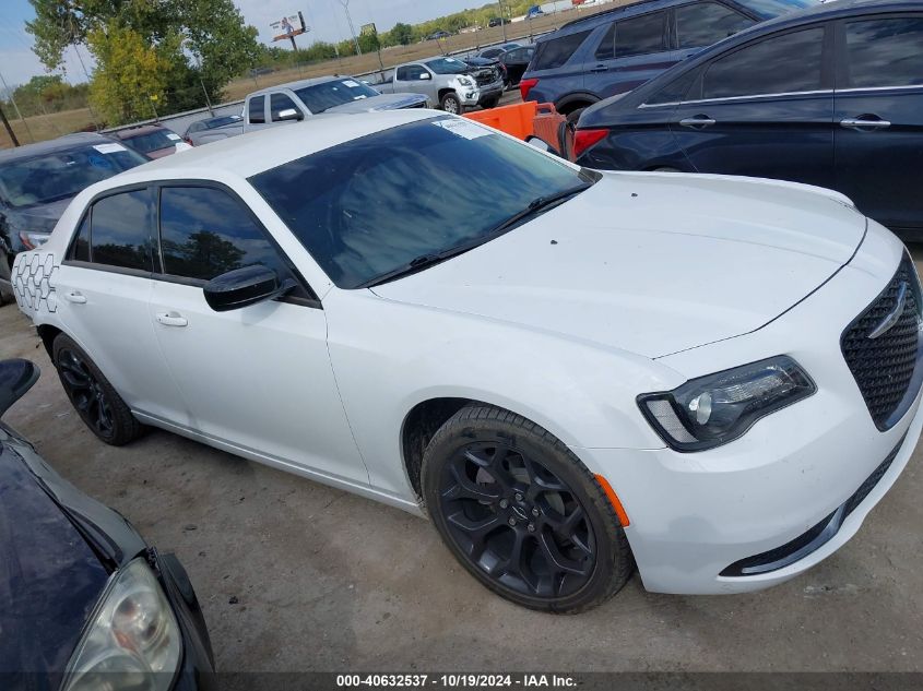 2019 Chrysler 300 Touring VIN: 2C3CCAAG7KH582638 Lot: 40632537