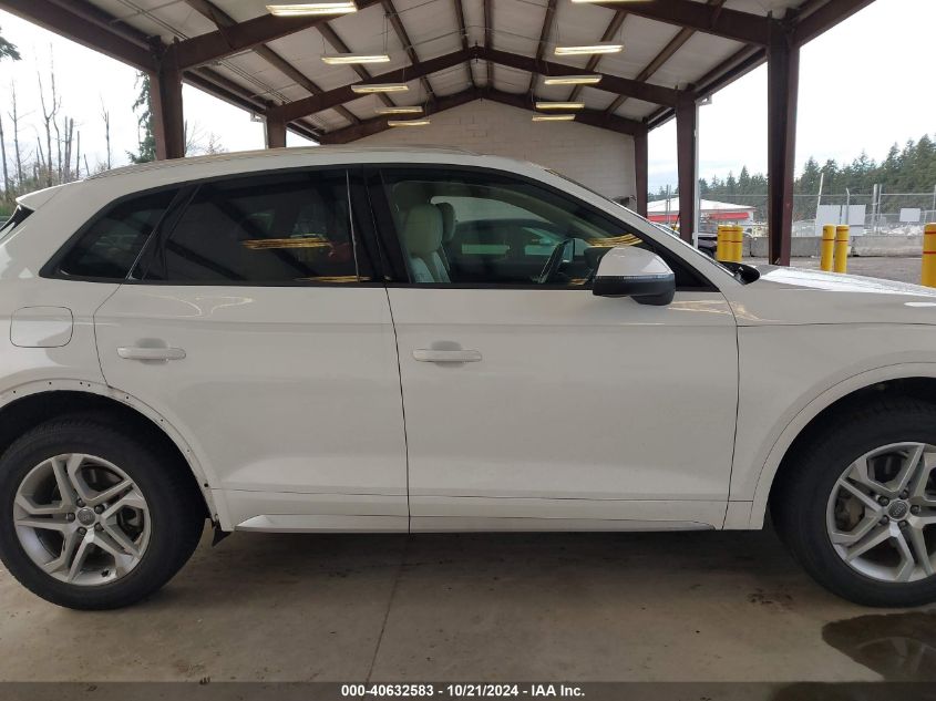 2018 Audi Q5 Premium VIN: WA1ANAFY2J2205313 Lot: 40632583