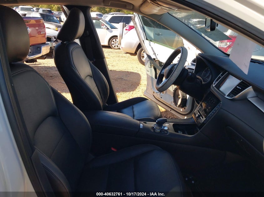 VIN 3PCAJ5M19KF101799 2019 INFINITI QX50 ESSENTIAL
