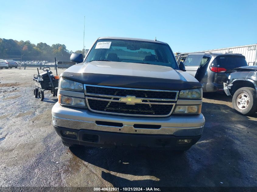 2006 Chevrolet Silverado K1500 VIN: 2GCEK13T061223700 Lot: 40632931