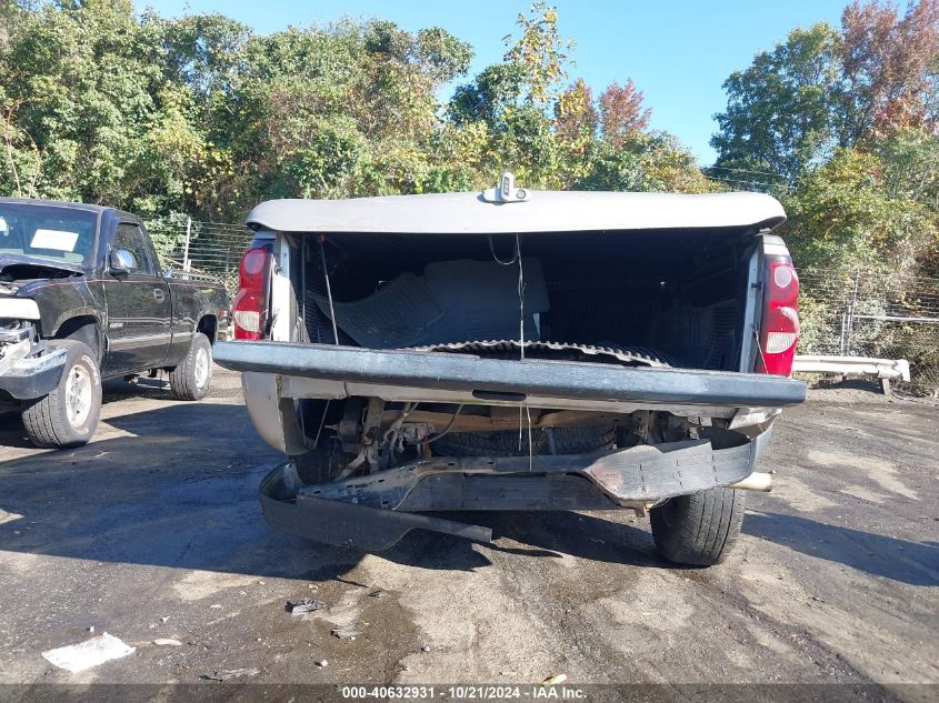 2006 Chevrolet Silverado K1500 VIN: 2GCEK13T061223700 Lot: 40632931