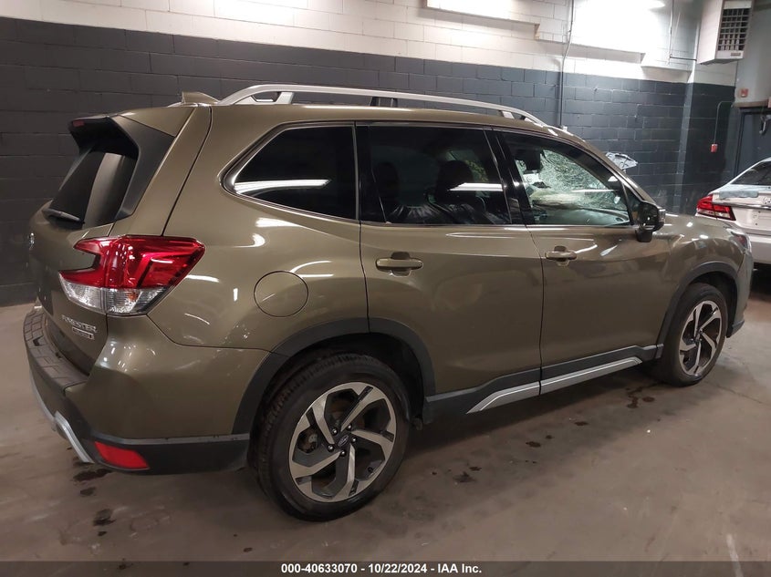 2022 SUBARU FORESTER TOURING - JF2SKARC5NH435497