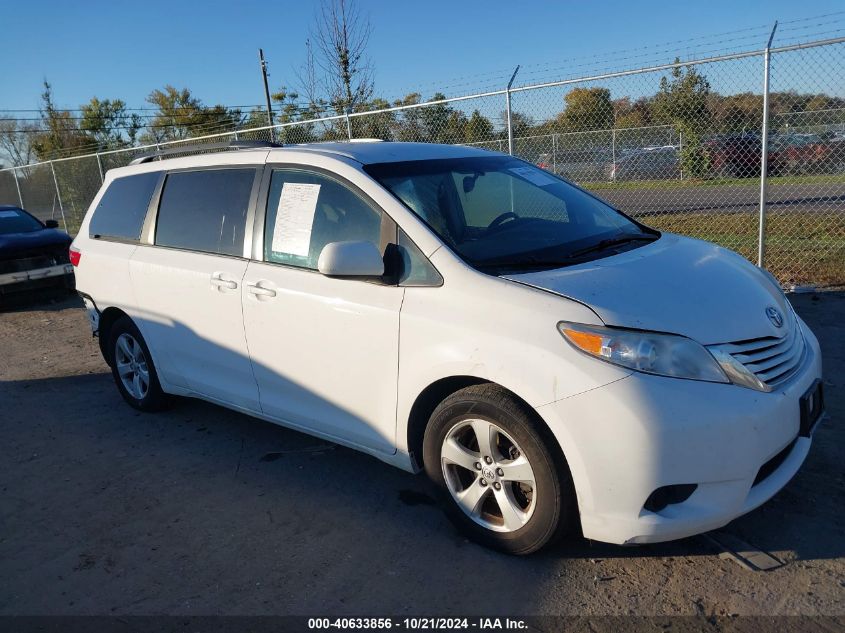 VIN 5TDKZ3DCXHS883943 2017 TOYOTA SIENNA no.1