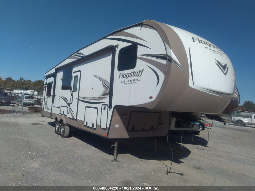 FLAGSTAFF TRAVEL TRAILER 2018. Lot# 40634220. VIN 4X4FFLE23J1883585. Photo 1