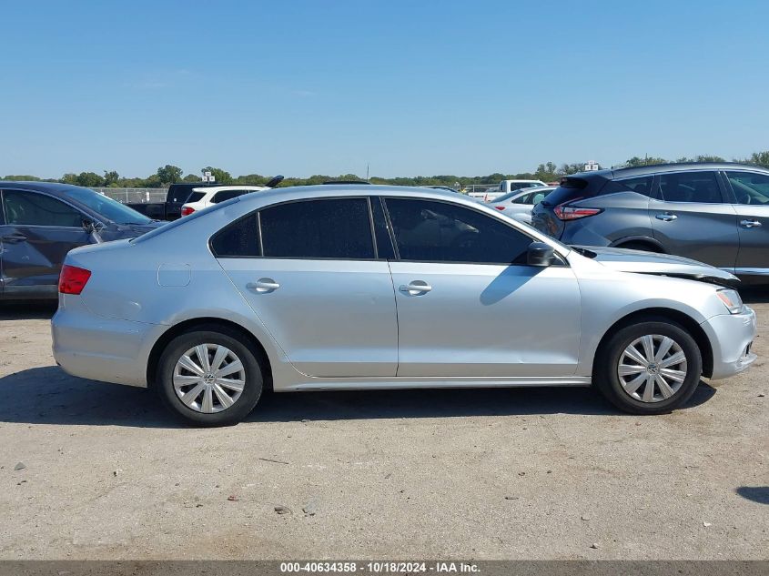 2014 Volkswagen Jetta 2.0L S VIN: 3VW2K7AJ7EM301157 Lot: 40634358