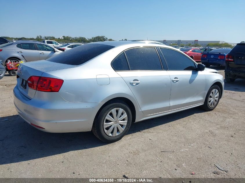 2014 Volkswagen Jetta 2.0L S VIN: 3VW2K7AJ7EM301157 Lot: 40634358