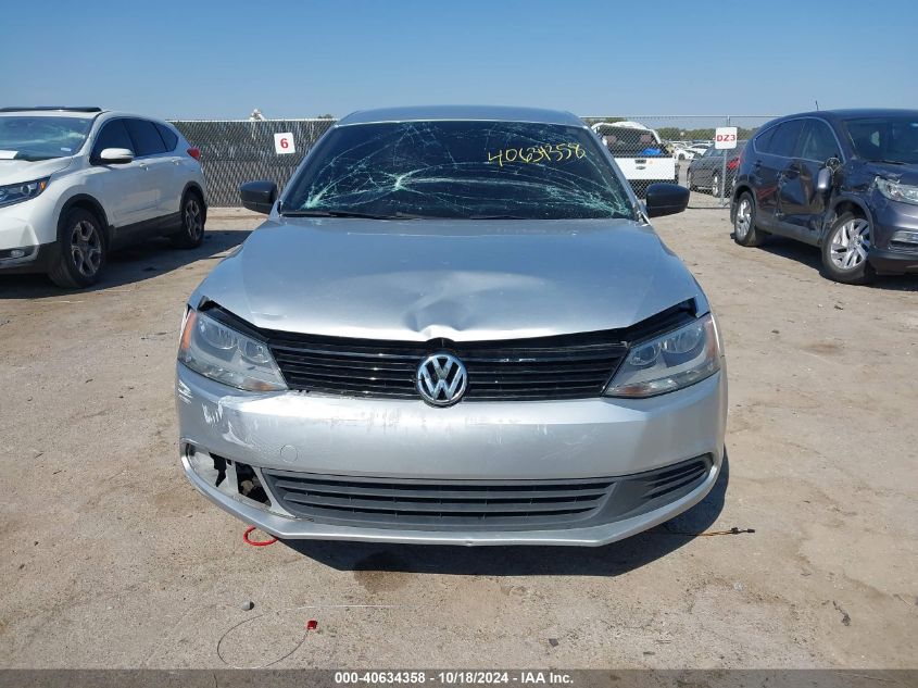 2014 Volkswagen Jetta 2.0L S VIN: 3VW2K7AJ7EM301157 Lot: 40634358