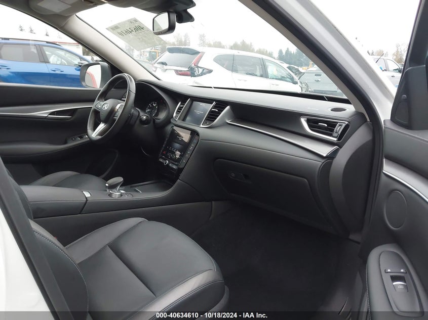 2022 INFINITI QX50 2.0L I-4 DI, DOHC, V(VIN: 3PCAJ5BB6NF121153