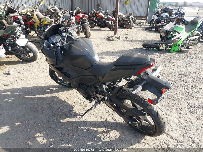 2023 KAWASAKI EX400 399 CC(VIN: JKAEXKG18PDAK3067