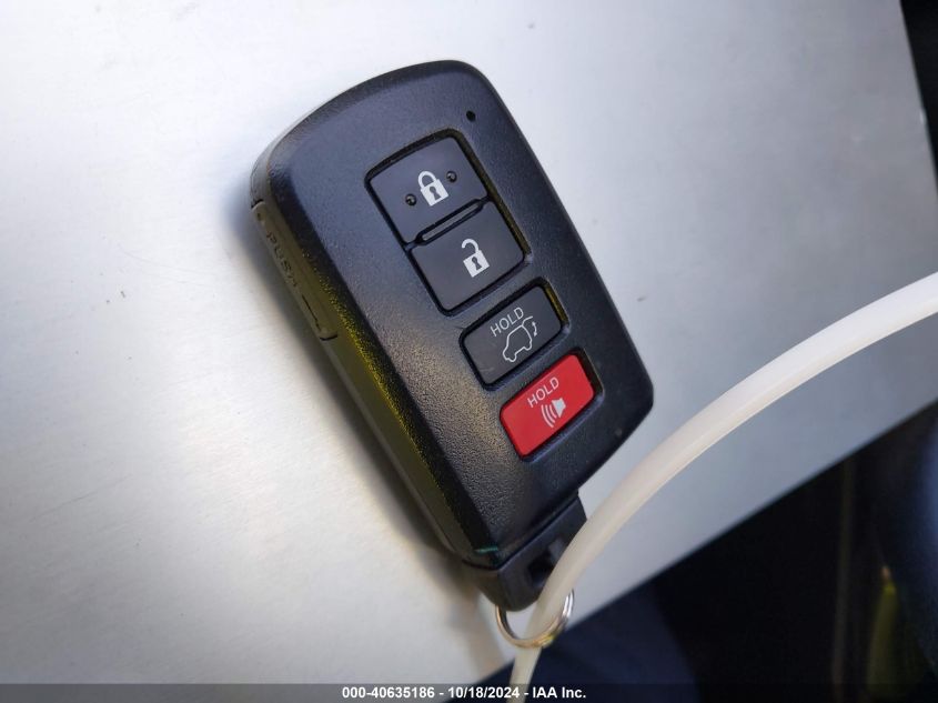 2017 Toyota Rav4 Hybrid Se VIN: JTMJJREV2HD086913 Lot: 40635186