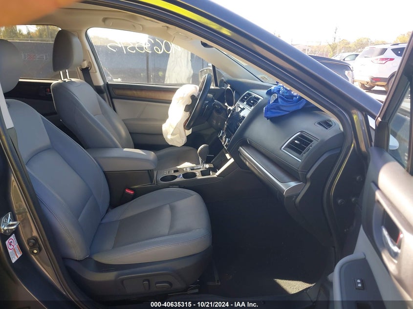 VIN 4S4BSAKC3J3247931 2018 SUBARU OUTBACK 2.5I LIMITED