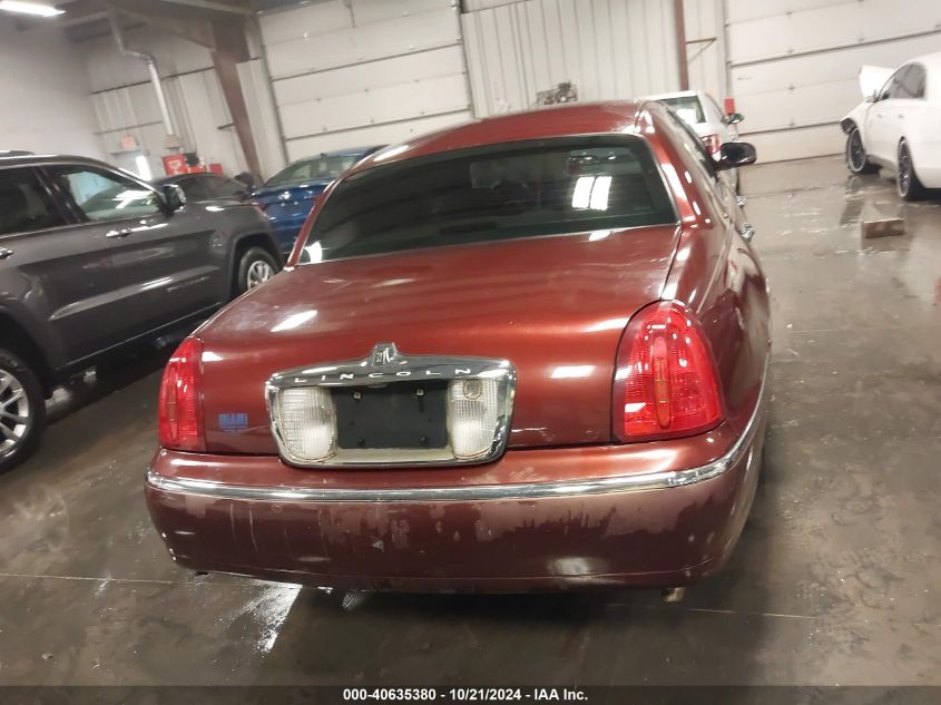 2000 Lincoln Town Car Cartier VIN: 1LNHM83W7YY787642 Lot: 40635380