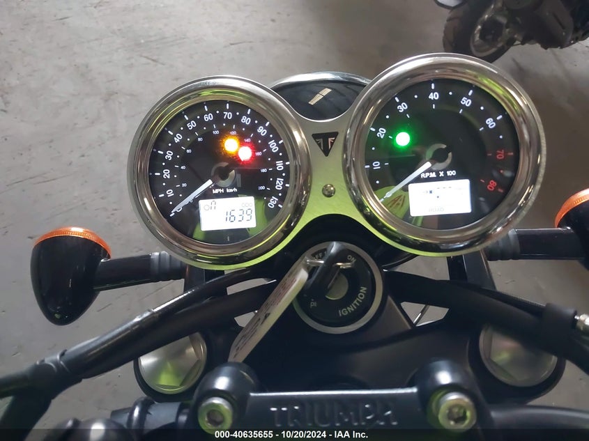 2017 TRIUMPH MOTORCYCLE BONNEVILLE T120/BLACK - SMTD40HL3HT822422