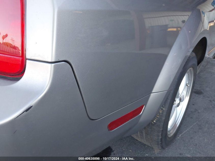 2008 Ford Mustang VIN: 1ZVHT80N385129818 Lot: 40635898