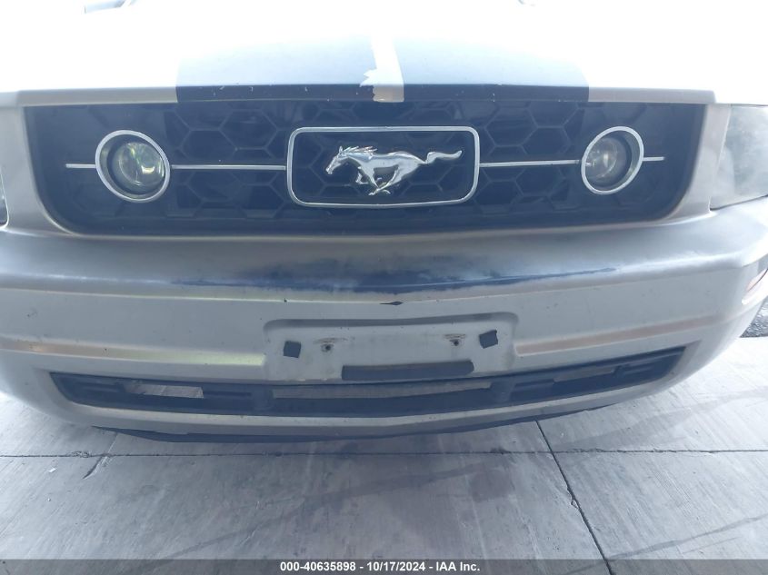 2008 Ford Mustang VIN: 1ZVHT80N385129818 Lot: 40635898