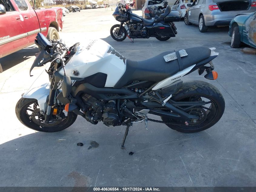 2017 Yamaha Fz09 C VIN: JYARN53Y4HA000222 Lot: 40636554