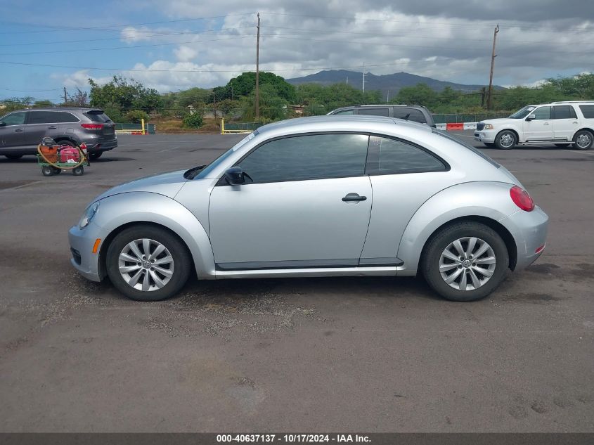 2013 Volkswagen Beetle 2.5L Entry VIN: 3VWFP7AT8DM627844 Lot: 40637137