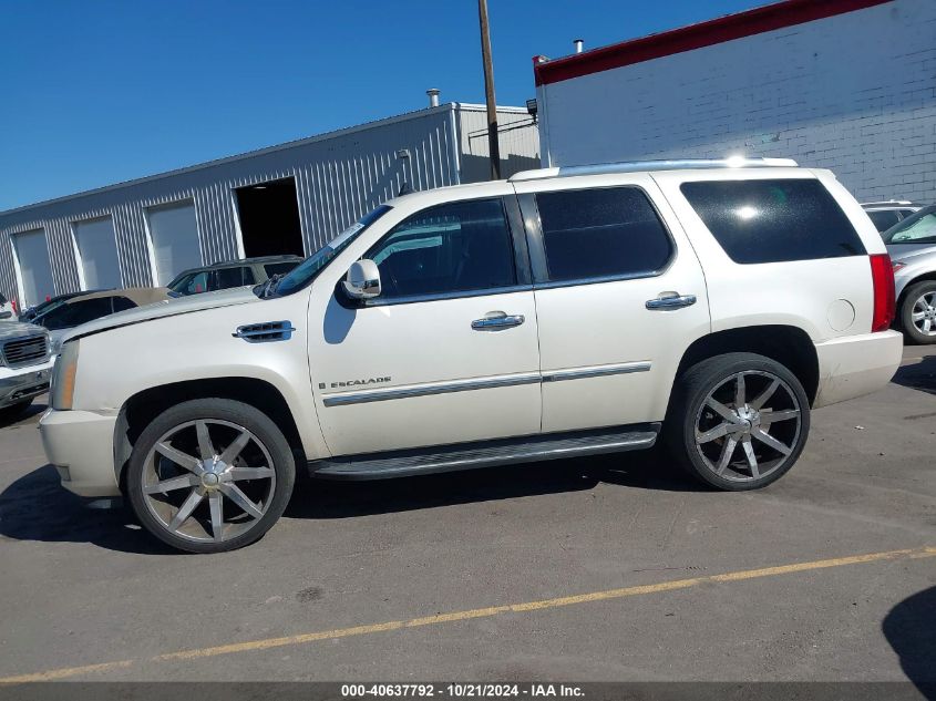 2007 Cadillac Escalade Standard VIN: 1GYFK63897R241290 Lot: 40637792