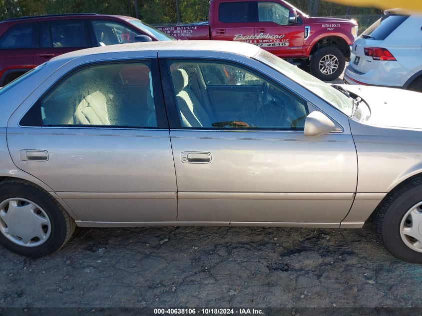 2000 Toyota Camry Ce VIN: 4T1BG22K2YU750207 Lot: 40638106