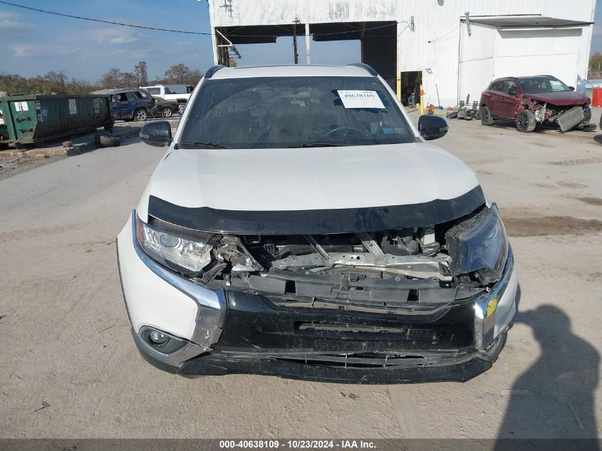 2018 Mitsubishi Outlander Le VIN: JA4AZ3A38JZ053699 Lot: 40638109