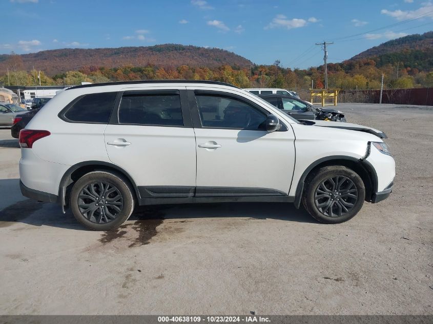 2018 Mitsubishi Outlander Le VIN: JA4AZ3A38JZ053699 Lot: 40638109