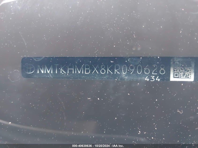 VIN NMTKHMBX8KR090628 2019 TOYOTA C-HR LE