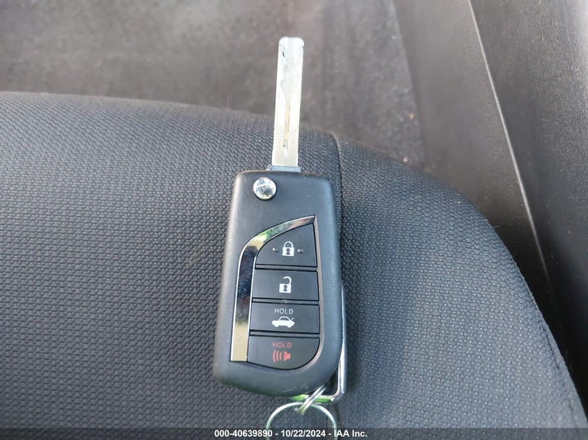 2020 TOYOTA COROLLA LE - JTDEPRAEXLJ116014