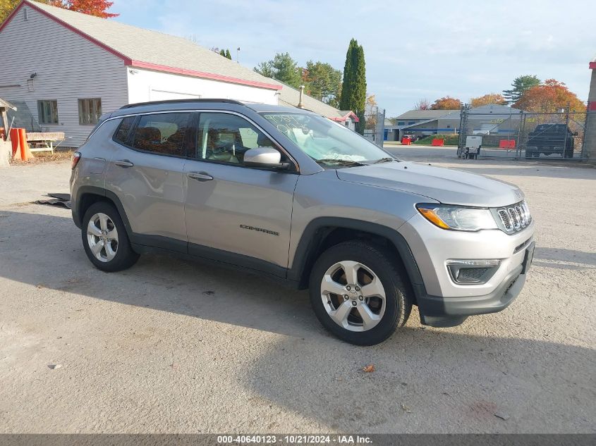 VIN 3C4NJDBB2JT221998 2018 JEEP COMPASS no.1