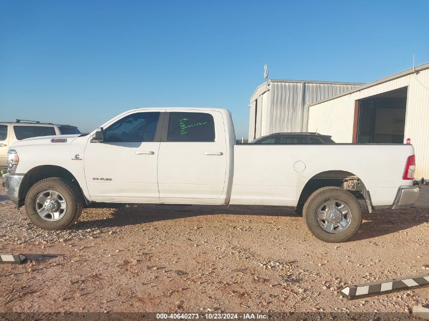 2022 Ram 3500 Big Horn 4X4 8' Box VIN: 3C63R3HL2NG302869 Lot: 40640273