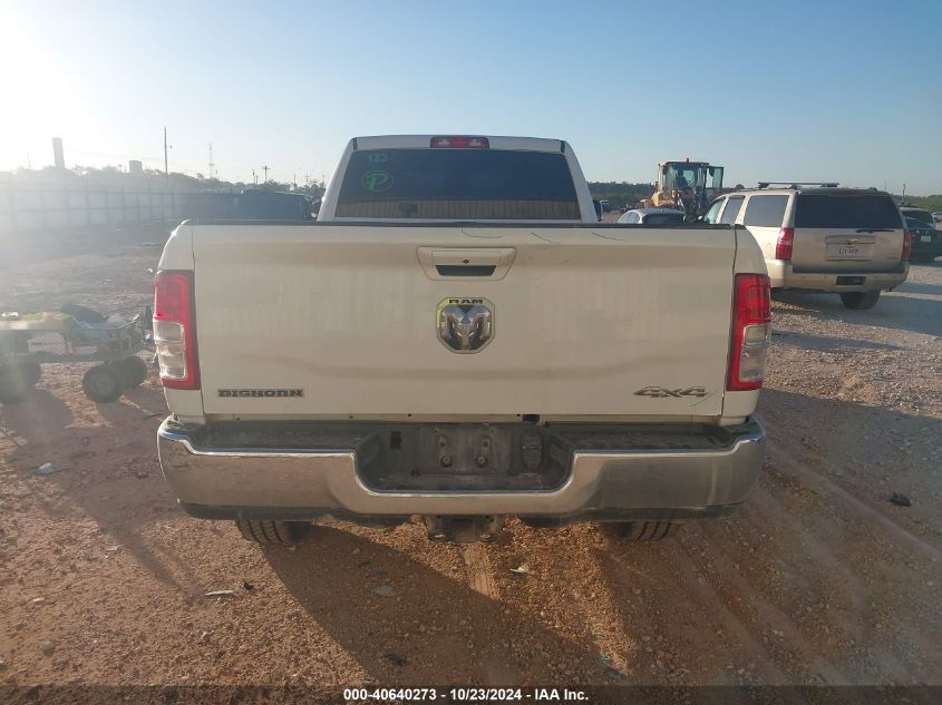 2022 Ram 3500 Big Horn 4X4 8' Box VIN: 3C63R3HL2NG302869 Lot: 40640273