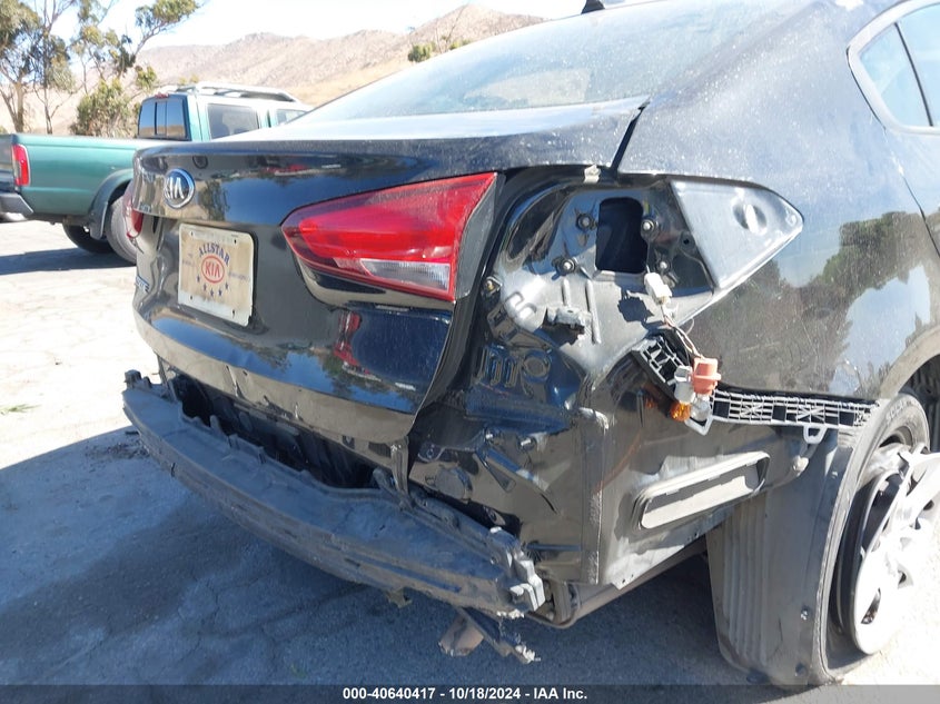 2017 KIA FORTE LX - 3KPFK4A71HE032188