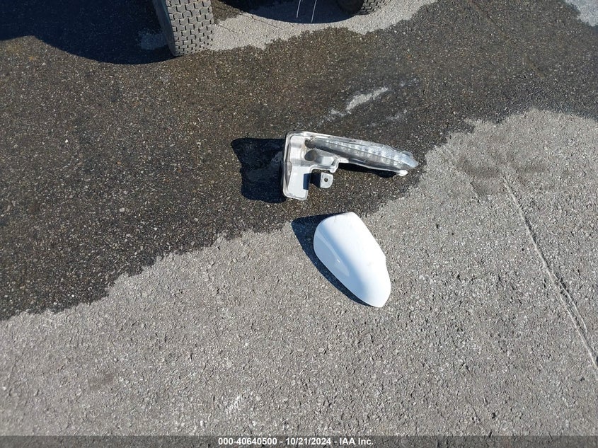 2018 TOYOTA COROLLA SE - 2T1BURHE0JC993668