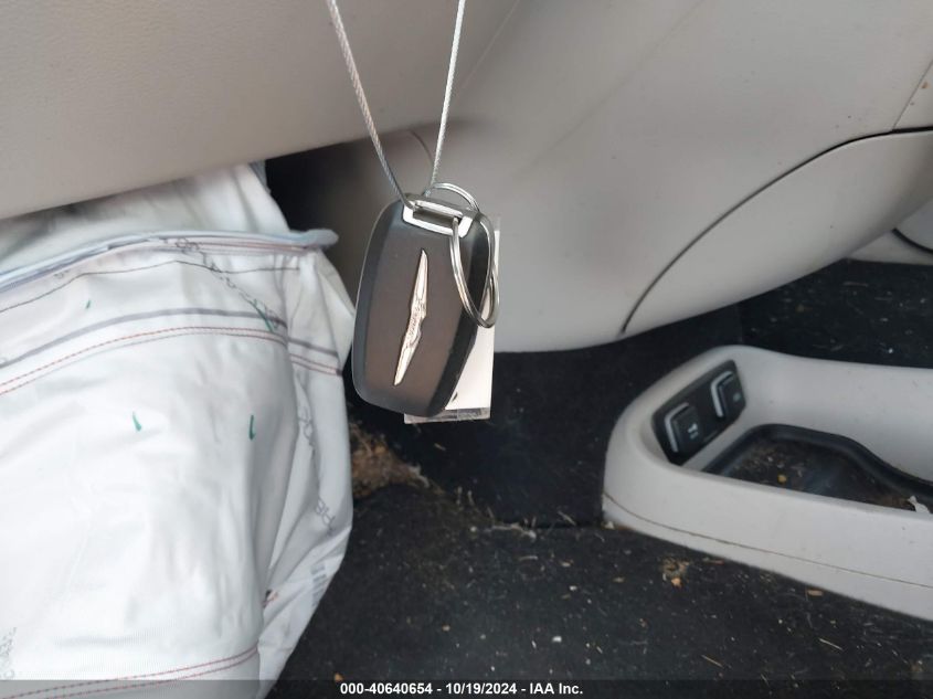 2019 CHRYSLER PACIFICA TOURING L - 2C4RC1BG6KR561164