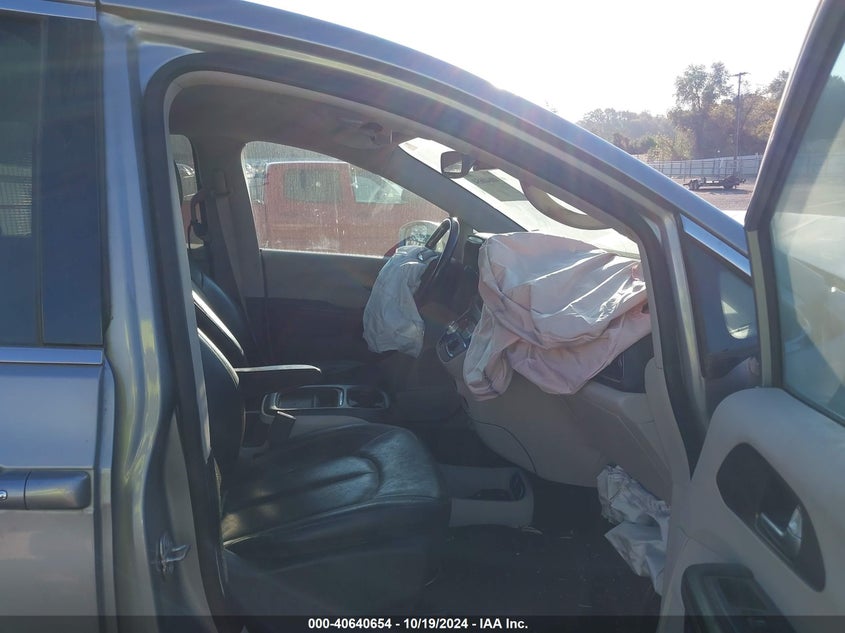 2019 CHRYSLER PACIFICA TOURING L - 2C4RC1BG6KR561164