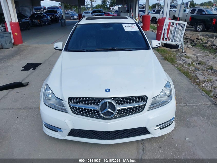 2014 MERCEDES-BENZ C 250 LUXURY/SPORT - WDDGF4HB6EG226896