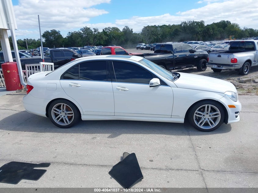 2014 MERCEDES-BENZ C 250 LUXURY/SPORT - WDDGF4HB6EG226896