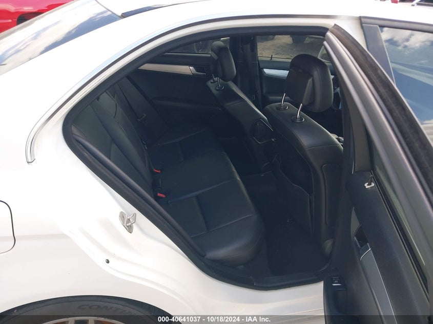 2014 MERCEDES-BENZ C 250 LUXURY/SPORT - WDDGF4HB6EG226896