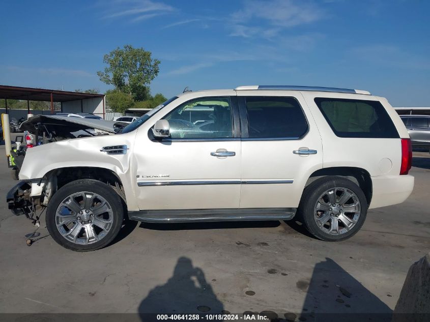 2007 Cadillac Escalade Standard VIN: 1GYEC638X7R269799 Lot: 40641258