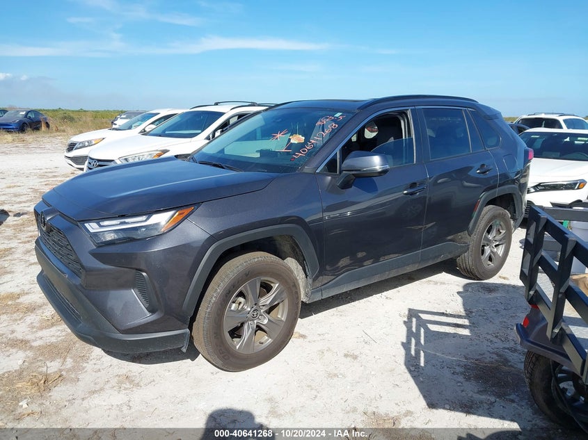 2024 TOYOTA RAV4 XLE VIN: 2T3W1RFV5RC271175