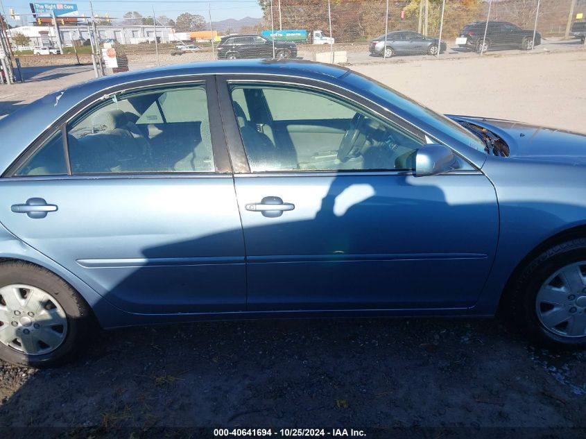 2004 Toyota Camry Le VIN: 4T1BE32K24U889145 Lot: 40641694