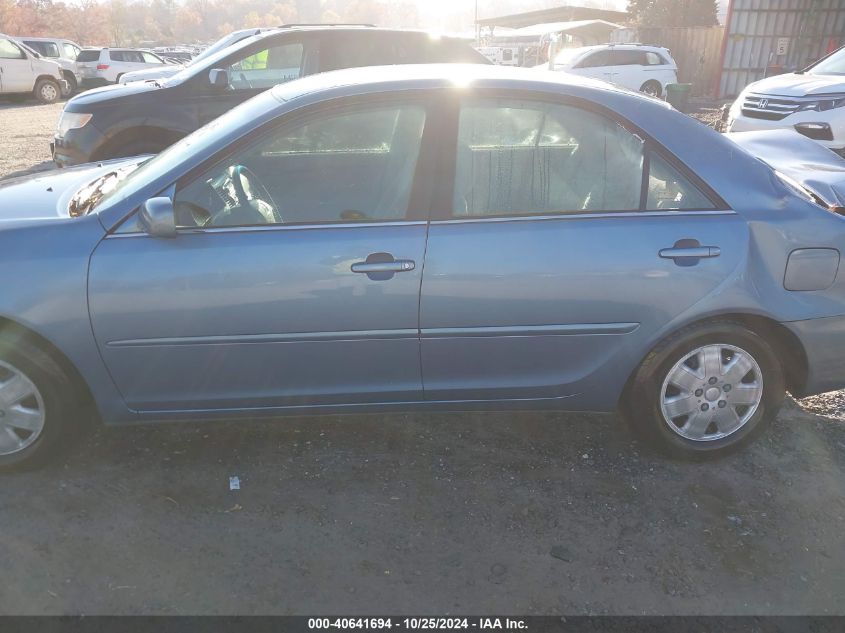 2004 Toyota Camry Le VIN: 4T1BE32K24U889145 Lot: 40641694