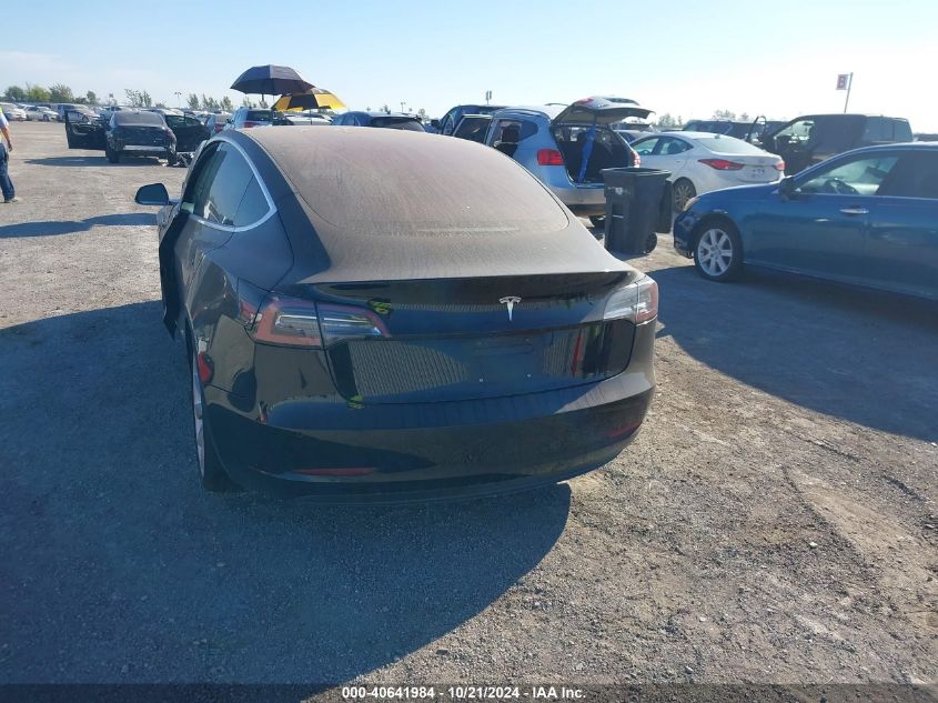 2018 Tesla Model 3 VIN: 5YJ3E1EA2JF042792 Lot: 40641984