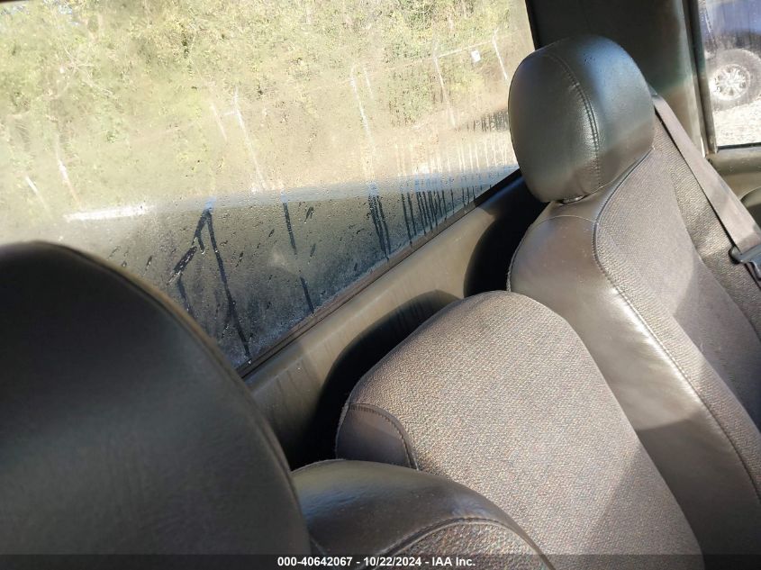 2003 Chevrolet Silverado 2500Hd VIN: 1GCHK24143E175001 Lot: 40642067