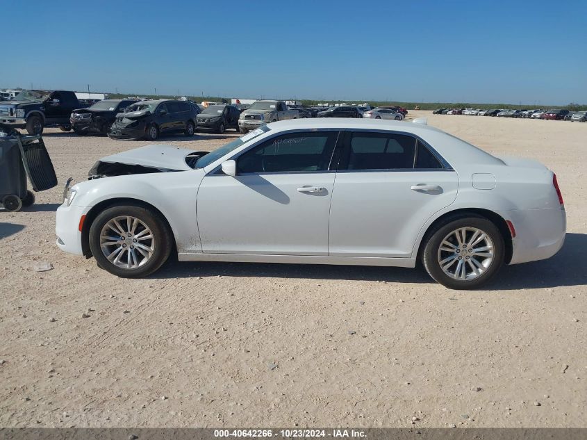 2018 Chrysler 300 Touring VIN: 2C3CCAAG2JH342475 Lot: 40642266